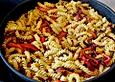 Fusilli mit Paprika und roten Zwiebeln