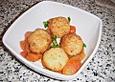 Reisb&auml;llchen mit Mozarellaf&uuml;llung und Tomaten