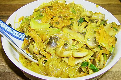Bami Goreng mit Glasnudeln 2