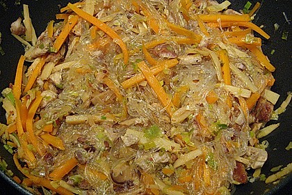 Bami Goreng mit Glasnudeln 4