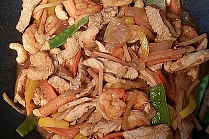 Huhn und Gemüse aus dem Wok 2