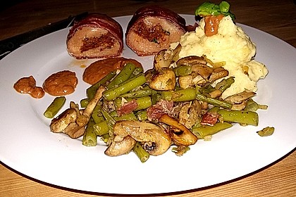 Gefüllte Schweinefilets mit Parmaschinken 30