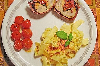 Gefüllte Schweinefilets mit Parmaschinken 24