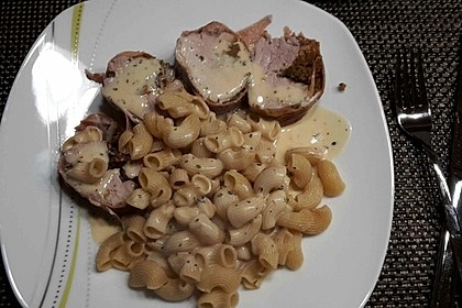 Gefüllte Schweinefilets mit Parmaschinken 57