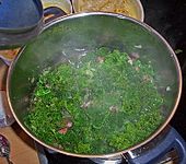 Gr&uuml;nkohl mit Mettb&auml;llchen (Bild)