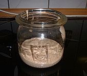 Sauerteig ansetzen (Bild)