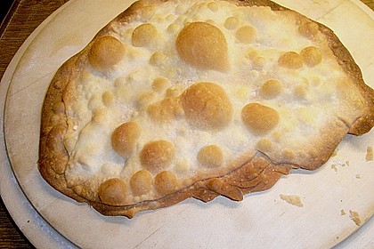Brotfladen mit K&auml;se