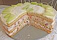 Dessert - Kuchen / Torte aus Quark, Joghurt und Obst auf 3-schichtigem Biskuitboden