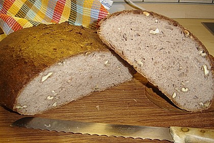 Burgis Walnussbrot mit Sauerteig 51
