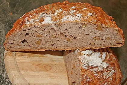 Burgis Walnussbrot mit Sauerteig 5