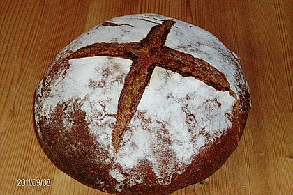 Burgis Walnussbrot mit Sauerteig 68