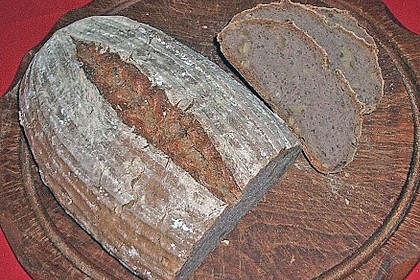 Burgis Walnussbrot mit Sauerteig 70