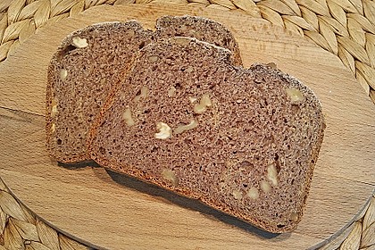 Burgis Walnussbrot mit Sauerteig 4