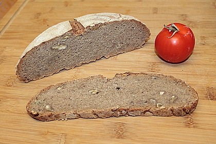 Burgis Walnussbrot mit Sauerteig 28