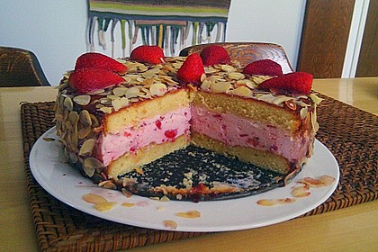 Erdbeertorte 65