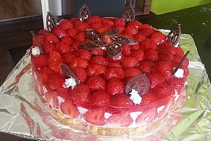 Erdbeertorte 85