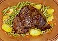 Rinderbraten mit gr&uuml;nen Bohnen und Kartoffeln