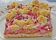 Pflaumenhefekuchen mit Streusel