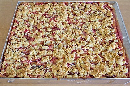 Pflaumenhefekuchen mit Streusel 1