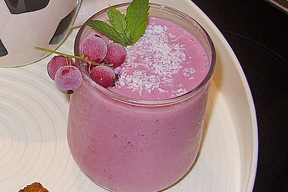 Roter Fr&uuml;chteshake