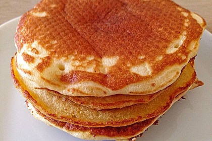 Amerikanische Pancakes 225