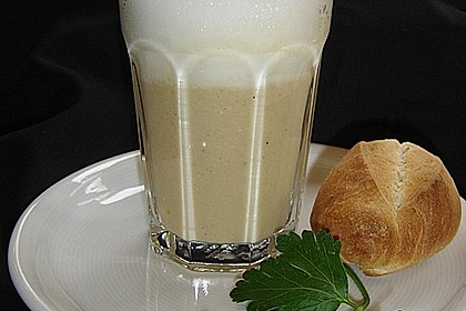 Schaums&uuml;ppchen von der Petersilienwurzel 4