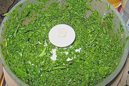 Schaums&uuml;ppchen von der Petersilienwurzel 11