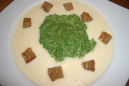 Schaums&uuml;ppchen von der Petersilienwurzel 27