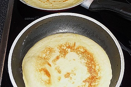 Pfannenkuchen / Pfannkuchen / Pfannekuchen / Eierkuchen 3