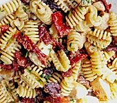 Italienischer Nudelsalat (Bild)
