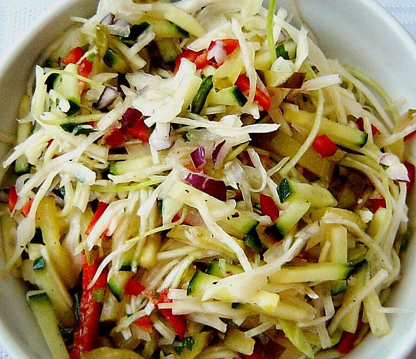 Krautsalat mit Gurke und Paprika (Rezept mit Bild) | Chefkoch.de