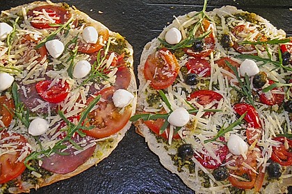 &Uuml;berbackenes Fladenbrot