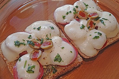 Toast Caprese 3