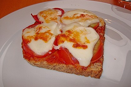 Toast Caprese 10