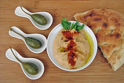Hummus bi Tahina