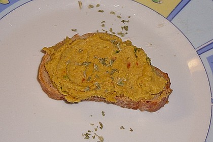 Hummus bi Tahina 48