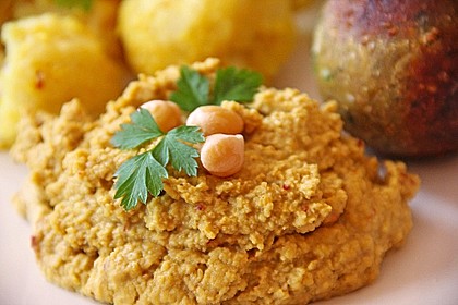 Hummus bi Tahina 3