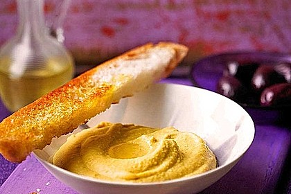 Hummus bi Tahina 4