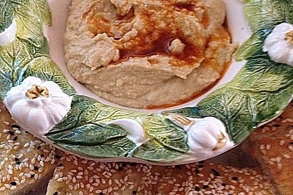 Hummus bi Tahina 50