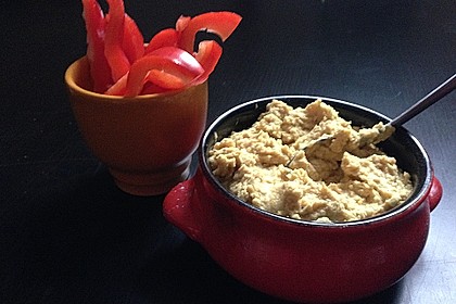Hummus bi Tahina 19