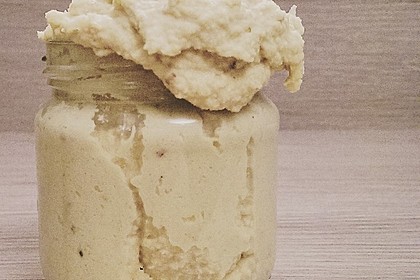 Hummus bi Tahina 40
