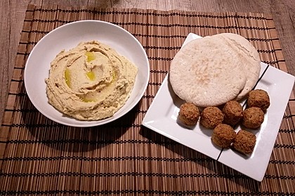 Hummus bi Tahina 34