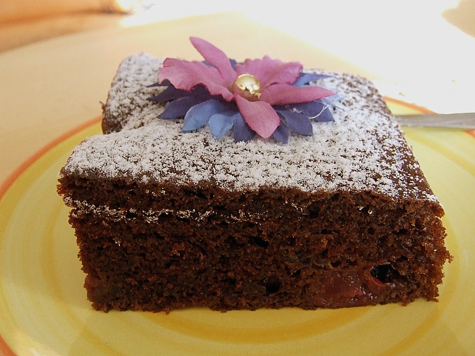 Kakao - Buttermilch - Blechkuchen mit Früchten (Rezept mit Bild ...
