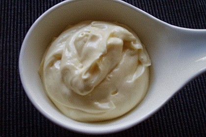 Mayonnaise mit dem Pürierstab hergestellt 15