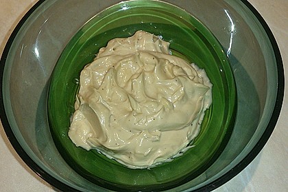 Mayonnaise mit dem Pürierstab hergestellt 24