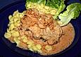 Schnitzel in pikanter Tomaten - Sahne - Sauce