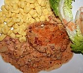 Schnitzel in pikanter Tomaten - Sahne - Sauce (Bild)