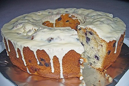 Rührkuchen mit Blaubeeren und weißer Schokolade 8
