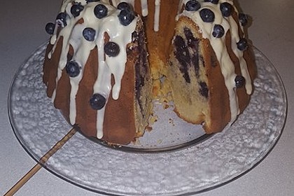 Rührkuchen mit Blaubeeren und weißer Schokolade 5