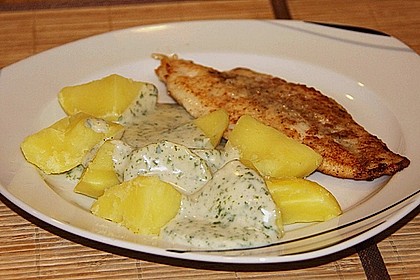 Fisch mit Petersilienso&szlig;e
